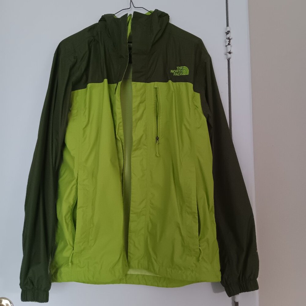The north Face men's lightweight windbreaker